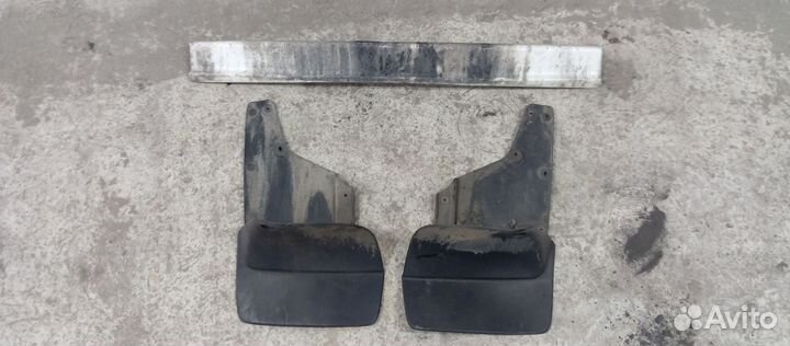 Бампер Toyota Land Cruzer 100