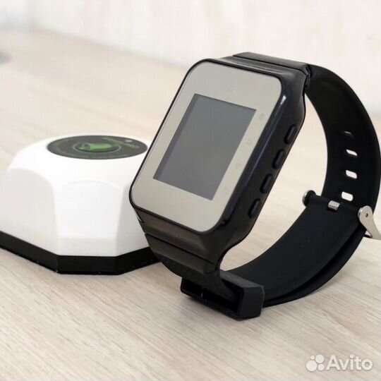 Часы официанту для вызова повором на кухню