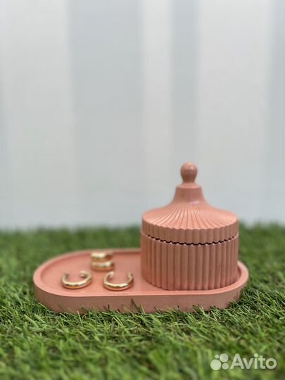 Набор шкатулки и подноса из гипса