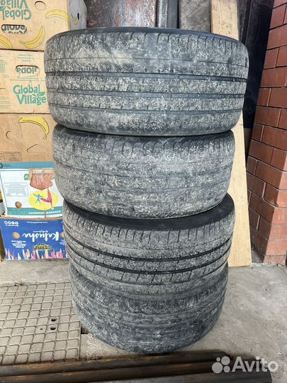 Pirelli P Zero 255/35 R19