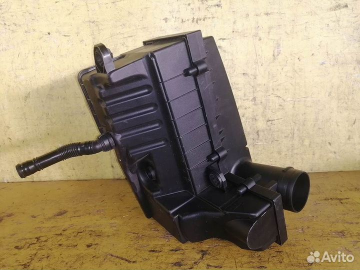 Корпус воздушного фильтра Volkswagen Golf 1kcav