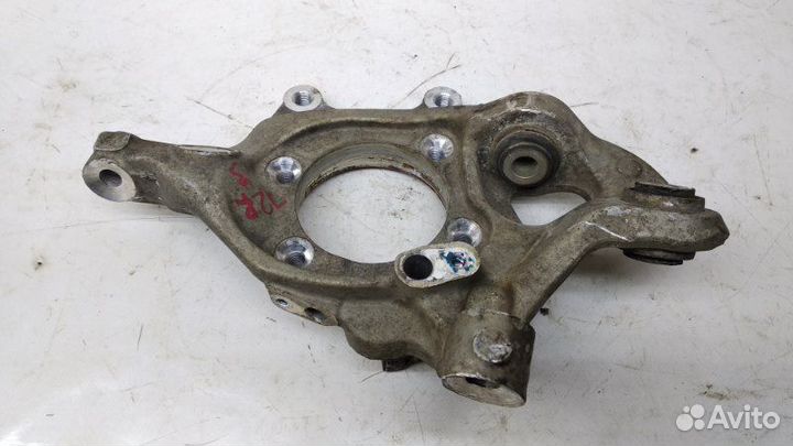 Кулак поворотный задний правый Mercedes-Benz C