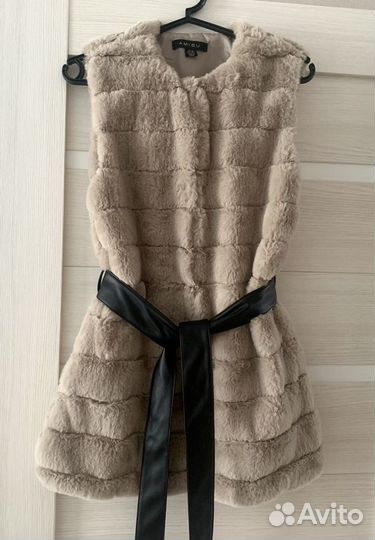Жилет из искусственного меха (новый)