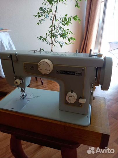 Швейная машина подольская электрическая