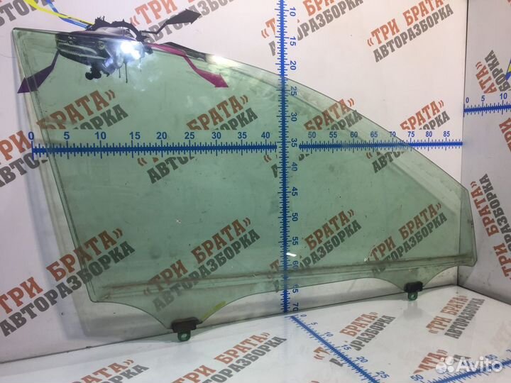 Тойота Камри Стекло двери передней правой AS2