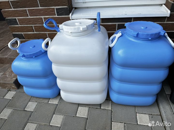 Бидон (бак, емкость, бочка) для воды пластиковый