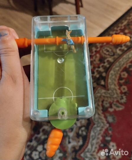 Рюкзак,стрелялка,погремушки,трещетка,тамагочи