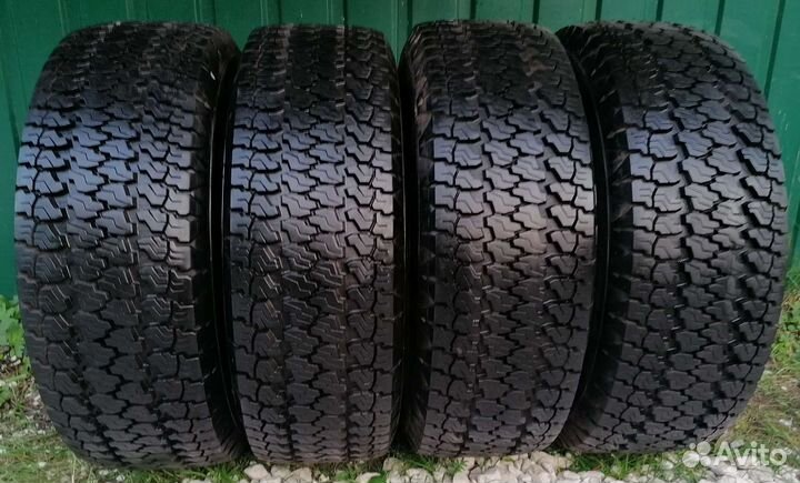 Goodyear Wrangler AT 315/70 R17 121S