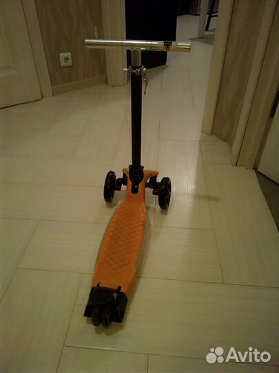 Самокат детский трехколесный светящиеся колеса