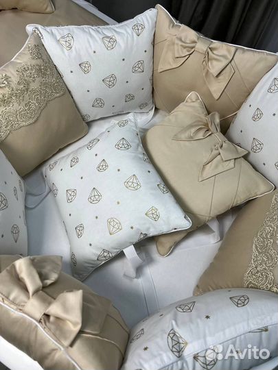 Комплект в кроватку для новорожденных