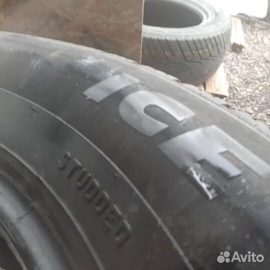 Formula Ice 215/60 R16