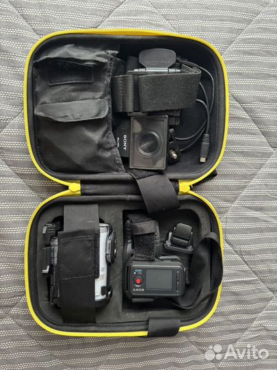 Экшн видеокамера Sony FDR-X1000V