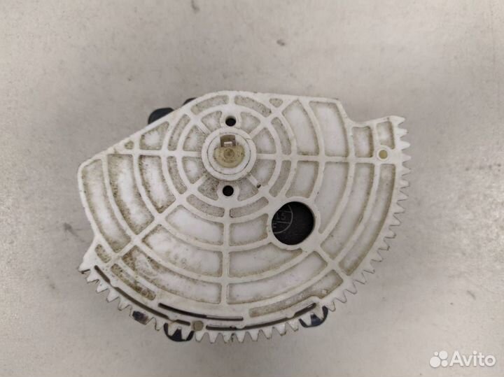 Моторчик заслонки печки Toyota Camry XV30 2001-200