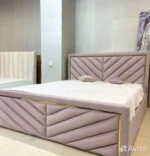 Кровать мягкая двуспальная на заказ