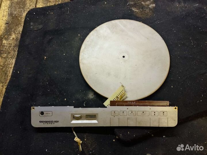 Проигрыватели винила, магнитафоны, усилитель