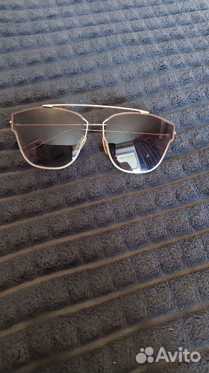 Солнцезащитные очки