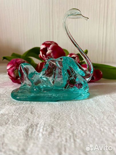 Лебеди антикварные, цветное стекло