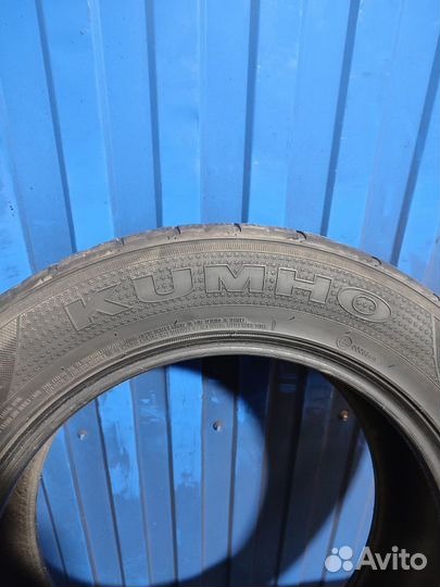 Kumho I'Zen RV KC15 235/60 R18