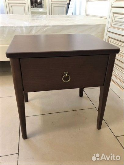 Тумба прикроватная из массива бука