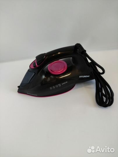 Утюг Hyundai H-SI01559, 2400Вт, черный/ розовый