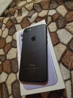 Телефон iPhone 7