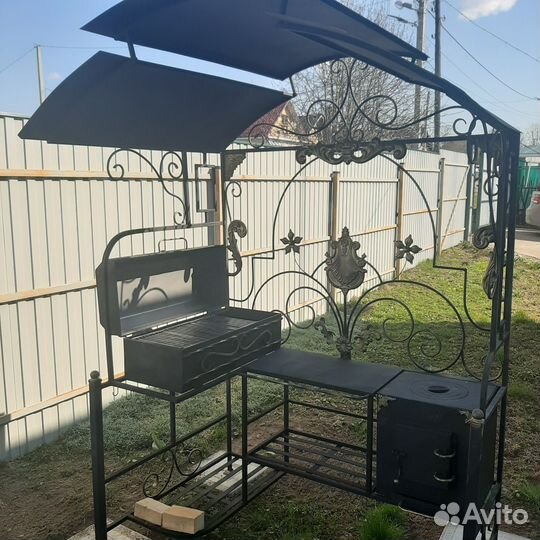 Кованые мангалы с крышей