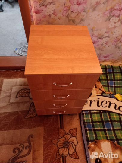 Тумба прикроватная бу