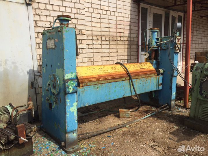 Листогиб с поворотной гибочной балкой И2116