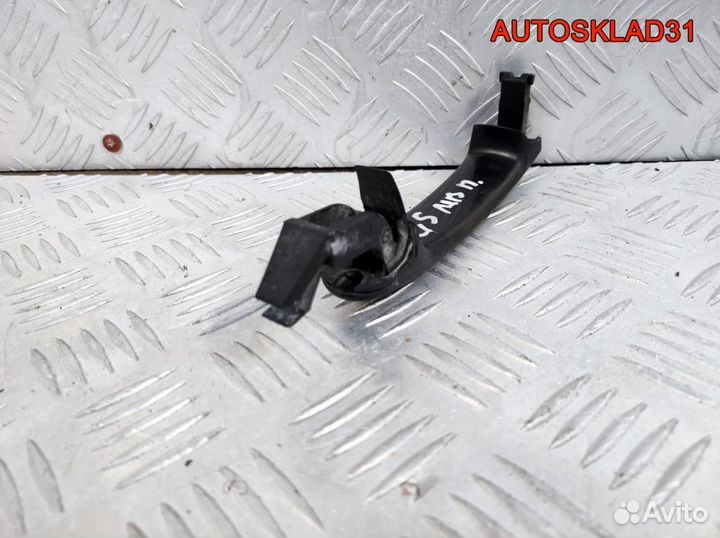 Ручка двери наружная Volkswagen Golf 5 3B0837207