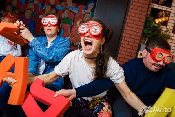 Ведущий на праздник