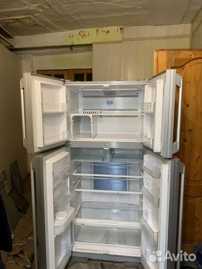 Холодильник hitachi r v