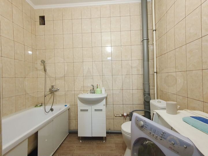 1-к. квартира, 43 м², 1/3 эт.