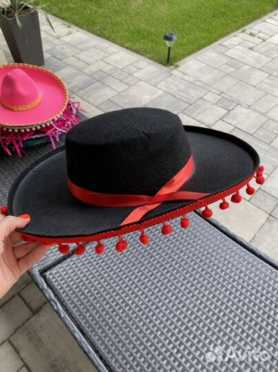 Самбреро и атрибутика для мексиканской вечеринки