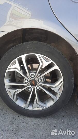 Pirelli Carrier 215/50 R17