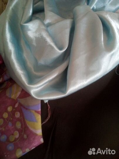 Три отреза винтажной ткани