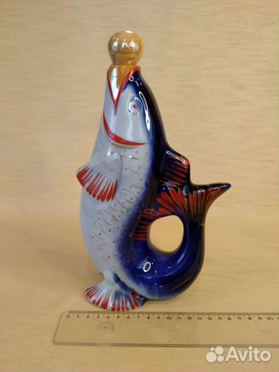 Фарфоровый штоф Рыба