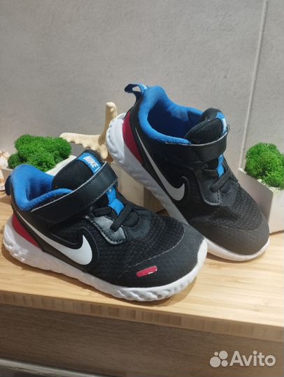 Кроссы Nike, оригиналы