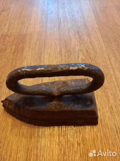 Старинные утюги