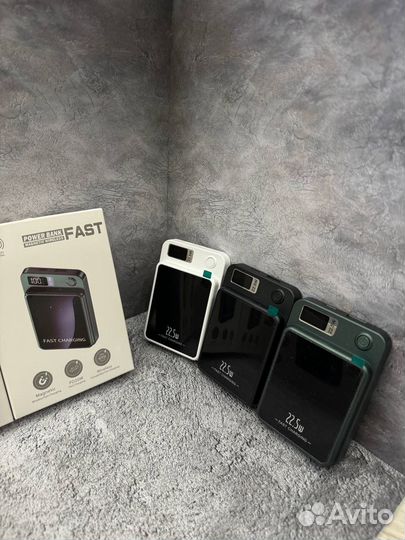 Повербанк с беспроводной зарядкой 10000 мАч