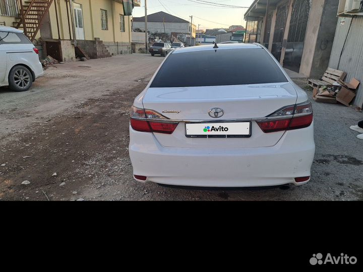 Toyota Camry 2.5 AT, 2018, битый, 150 000 км