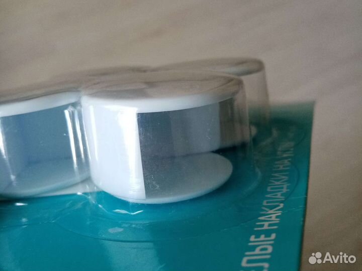 Накладки на углы мебели