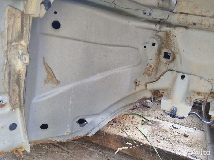 Стойка кузовная передняя правая Ford Focus II (200