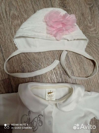 Комплект на выписку для девочки