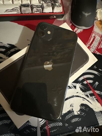 iPhone 11, 64 ГБ