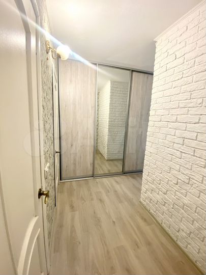 2-к. квартира, 50 м², 5/5 эт.