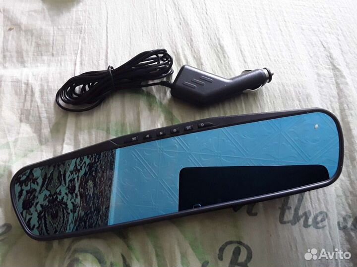 Видеорегистратор зеркало с камерой заднего вида