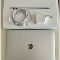 Macbook air 13 2020 i3