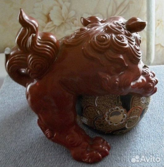 Керамическая фигура Комаину