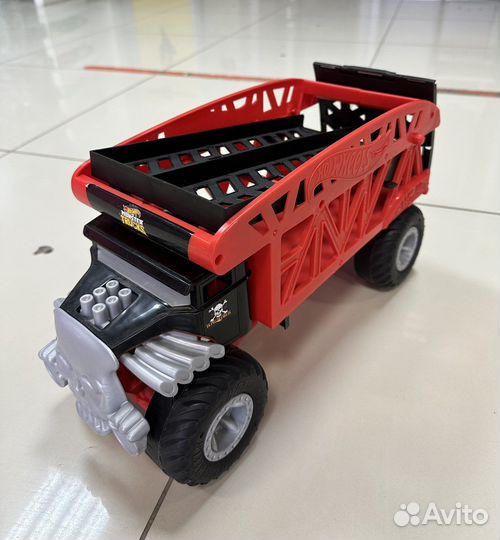 Hot wheels монстер трак