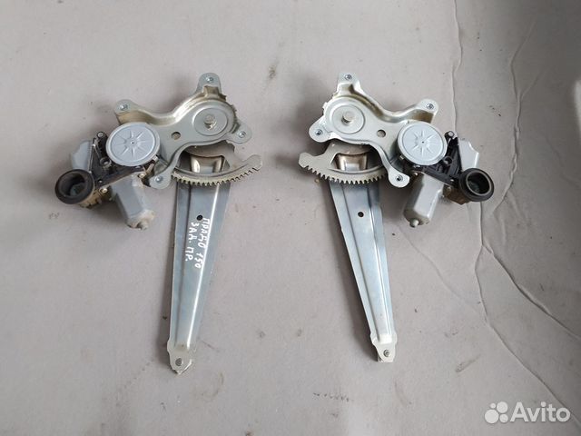 Стеклоподъемник электр. задний Toyota Land Cruiser